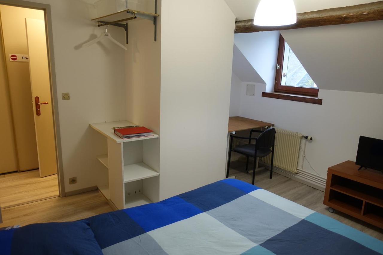 Un 2eme Etage A 300 Metres De La Mer, !
